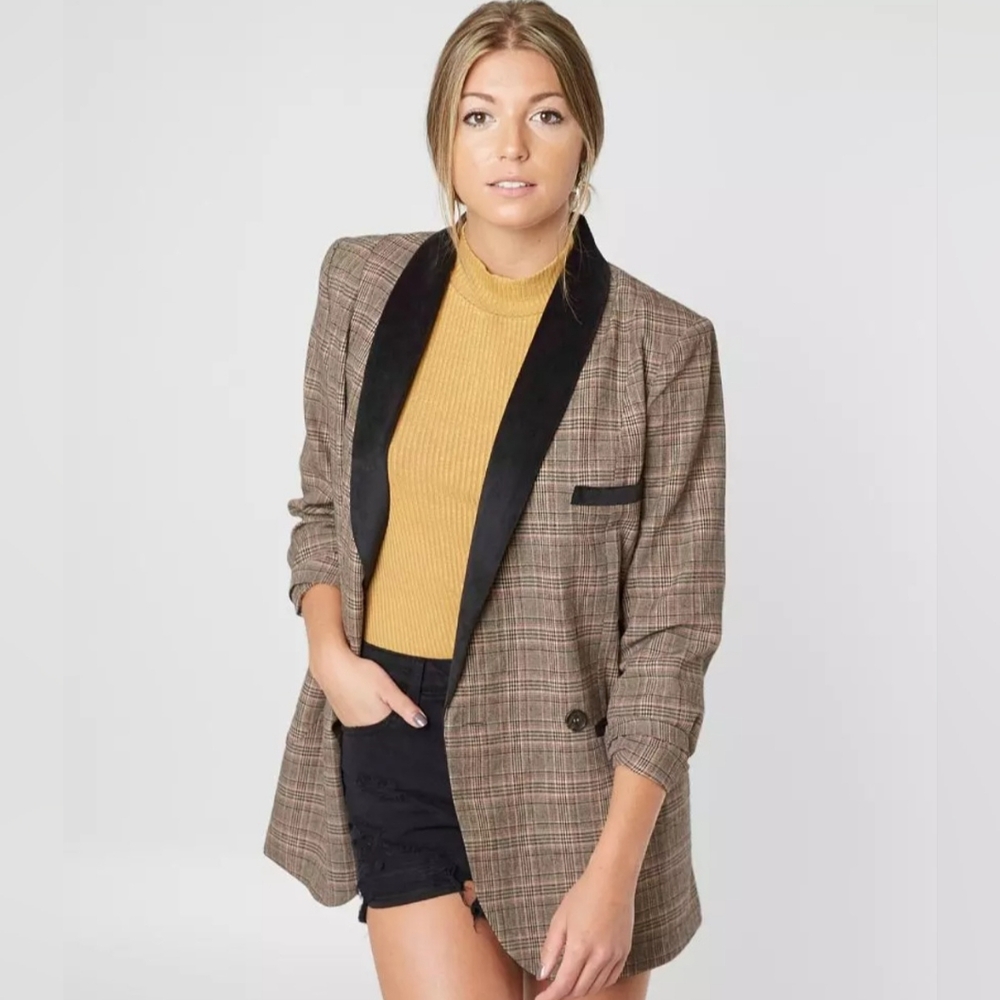 Gimmicks By BKE Plaid Blazer With Velvet Accents